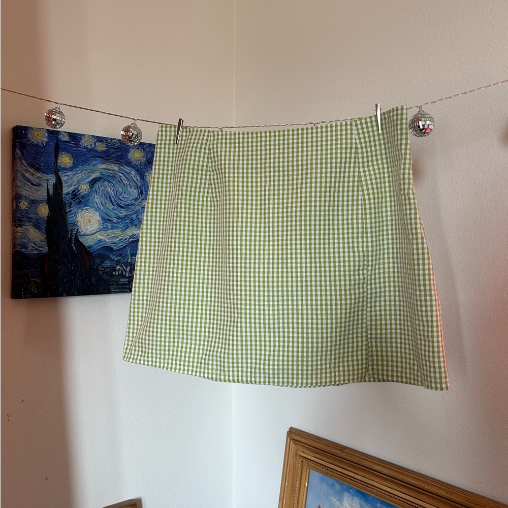Green plaid mini skirt